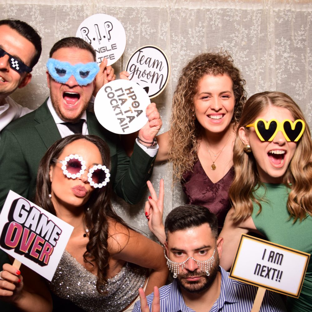 20251012_003522_808_3600